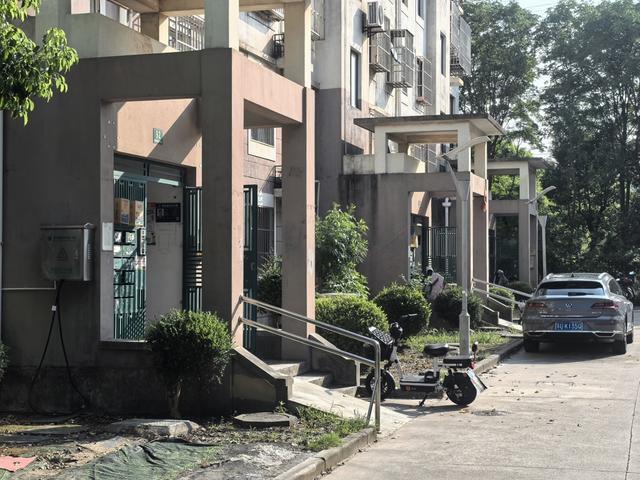 是政府早年统一改造实事工程该如何“善后”麻将胡了试玩浦东多个小区门禁同时瘫痪又(图6)